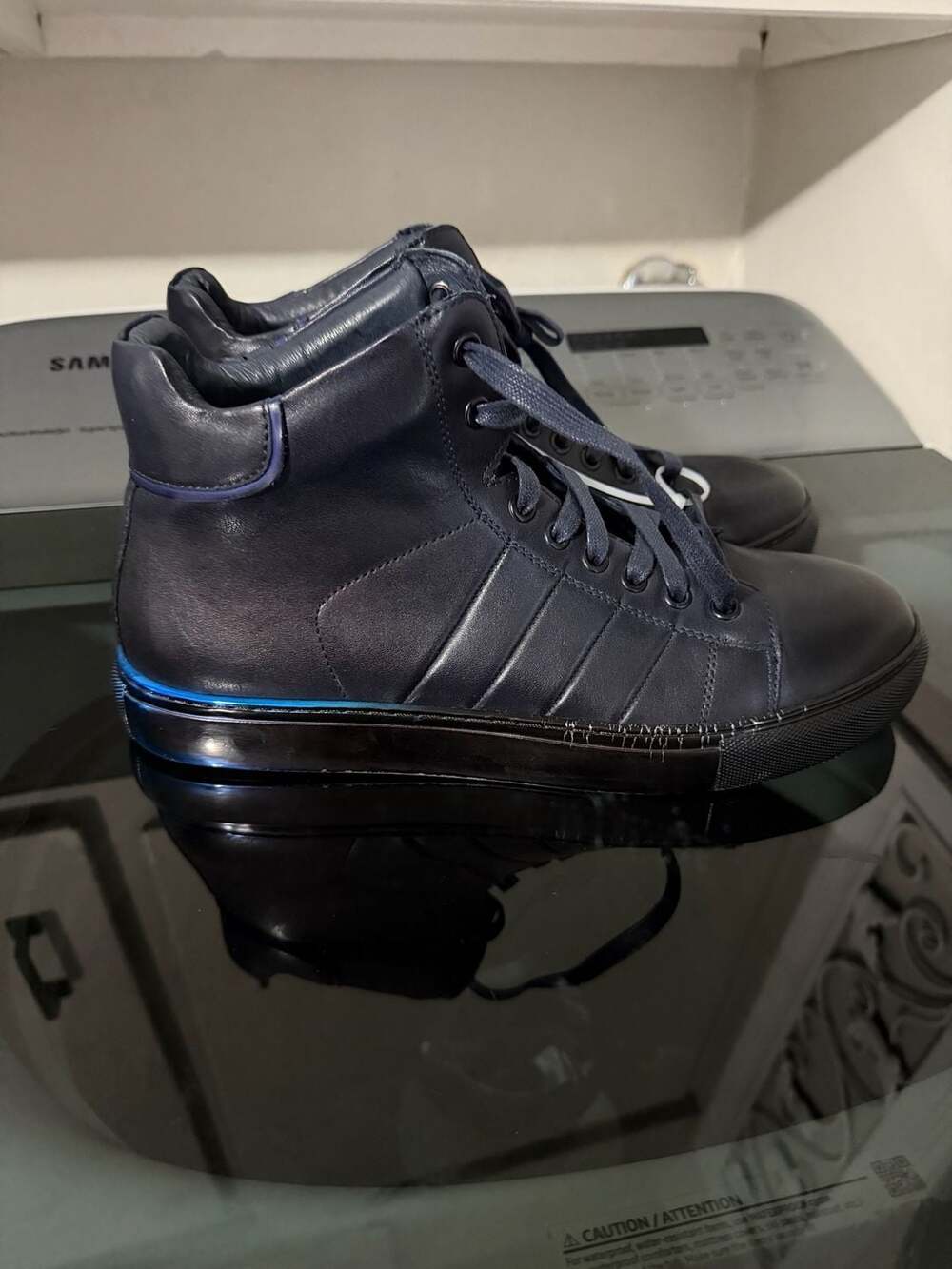 Badgley Mischka Hunter High Top Sneaker Size 9 Blue Leather